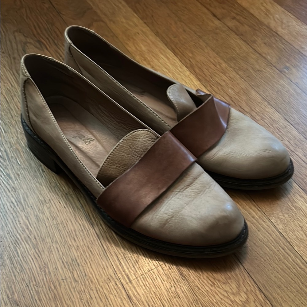 Free People Tan and Brown Women's Loafers